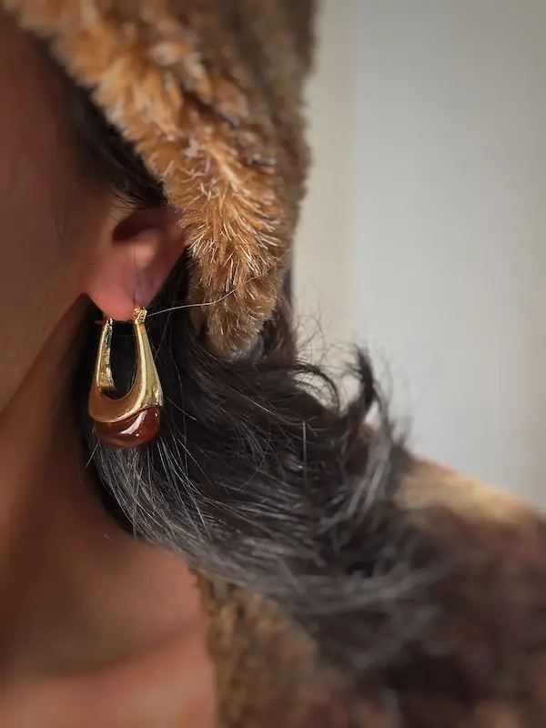 گوشواره قهوه ای گرد