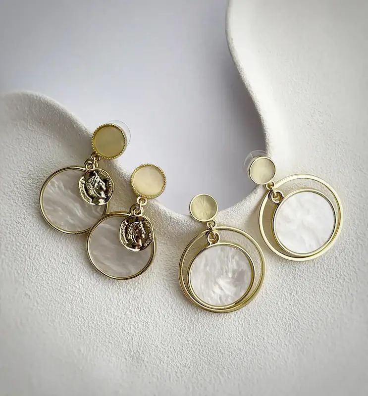 گوشواره صدف حلقه ای