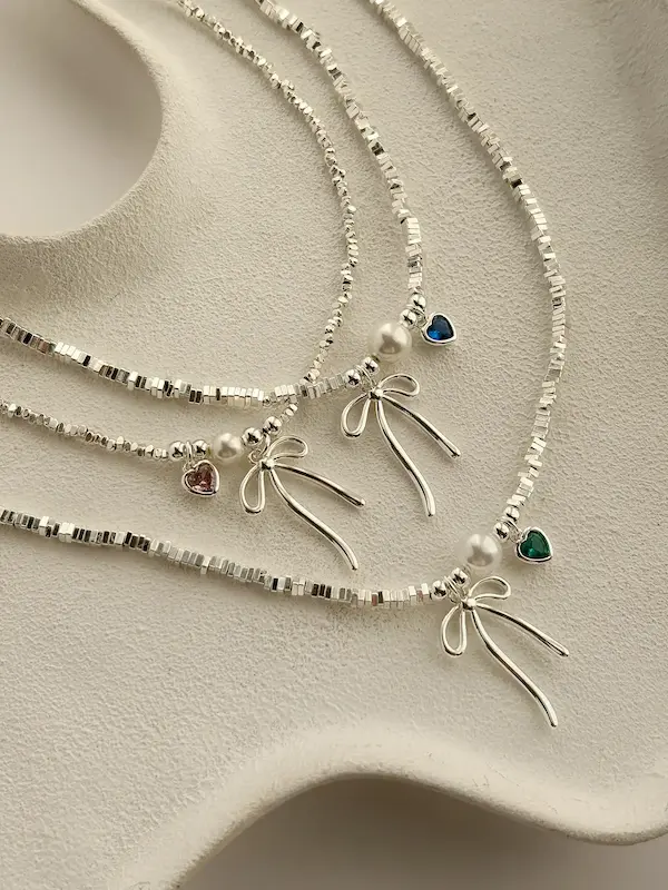 گردنبندهای پاپیونی