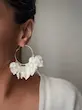 گوشواره حلقه ای گل صدفی