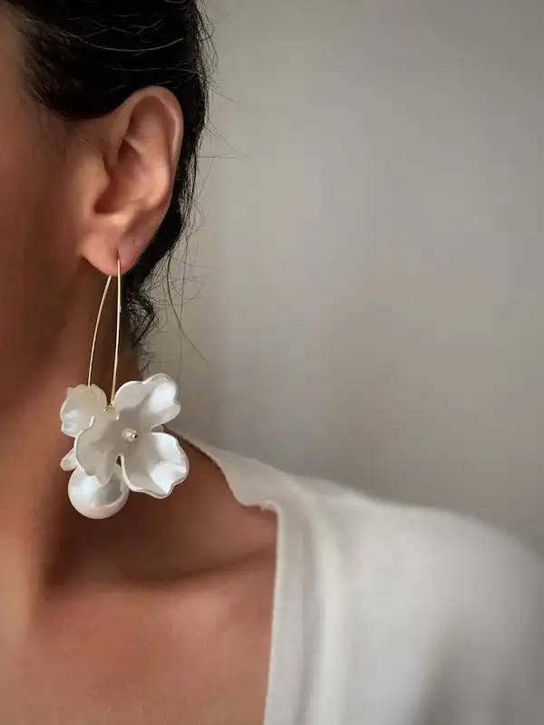 گوشواره حلقه ای گل مرواریدی