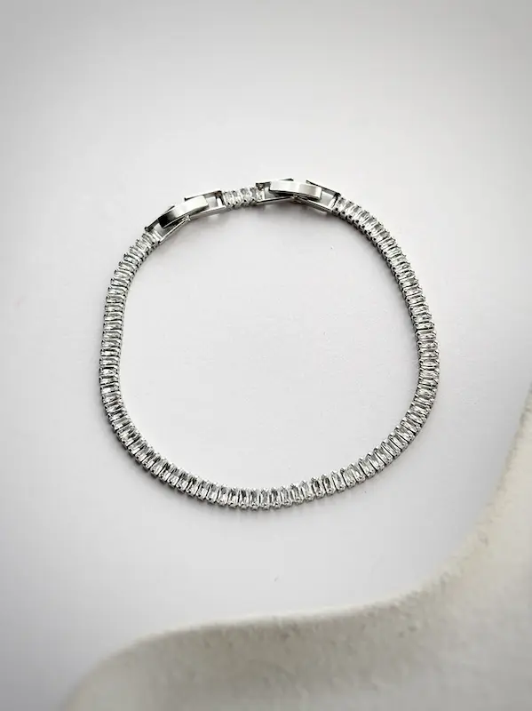 دستبند نگین باگتی