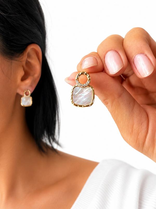 گوشواره مربعی صدفی مینیمال