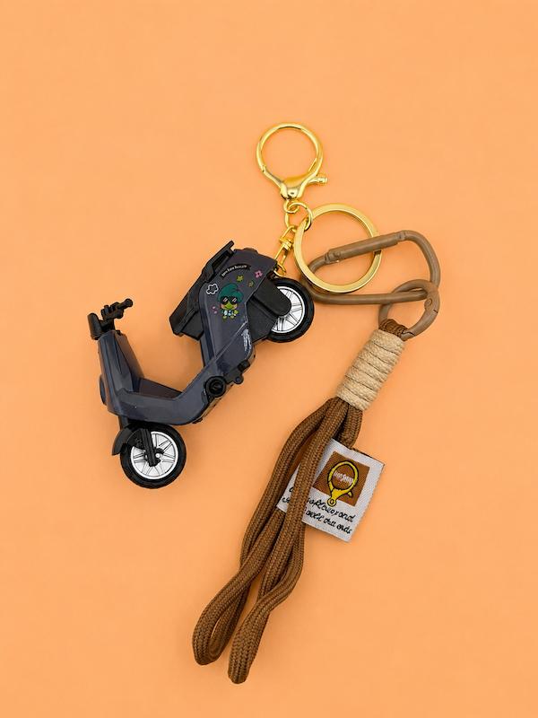 چارم بگ موتور Vespa