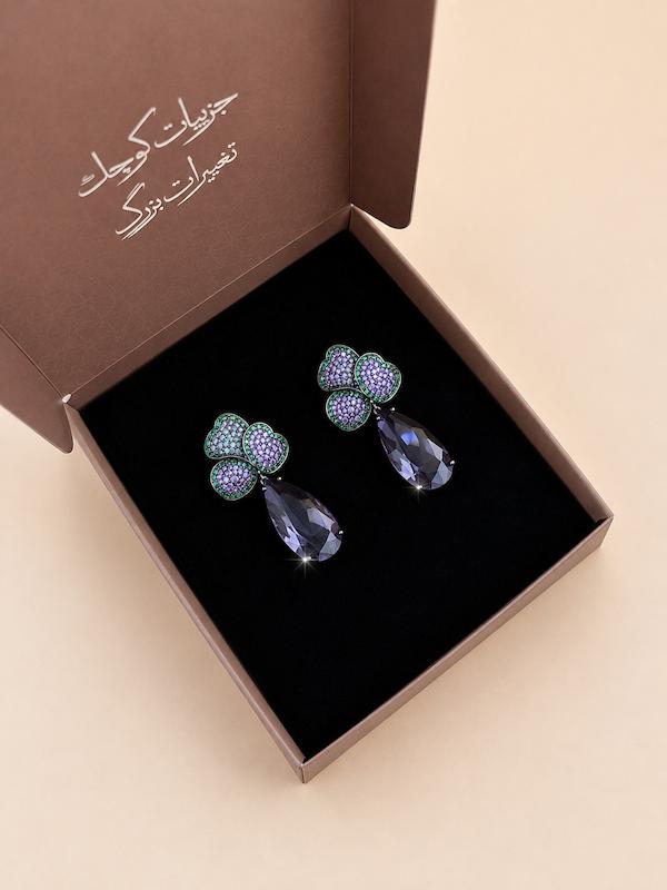 گوشواره جواهری 3 گلبرگ بنفش
