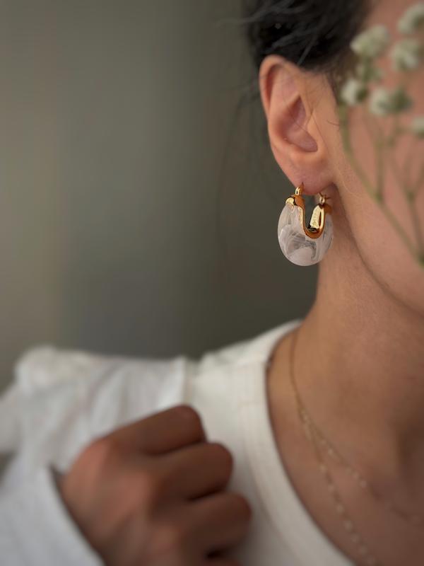 گوشواره صدف دایره ای شفاف