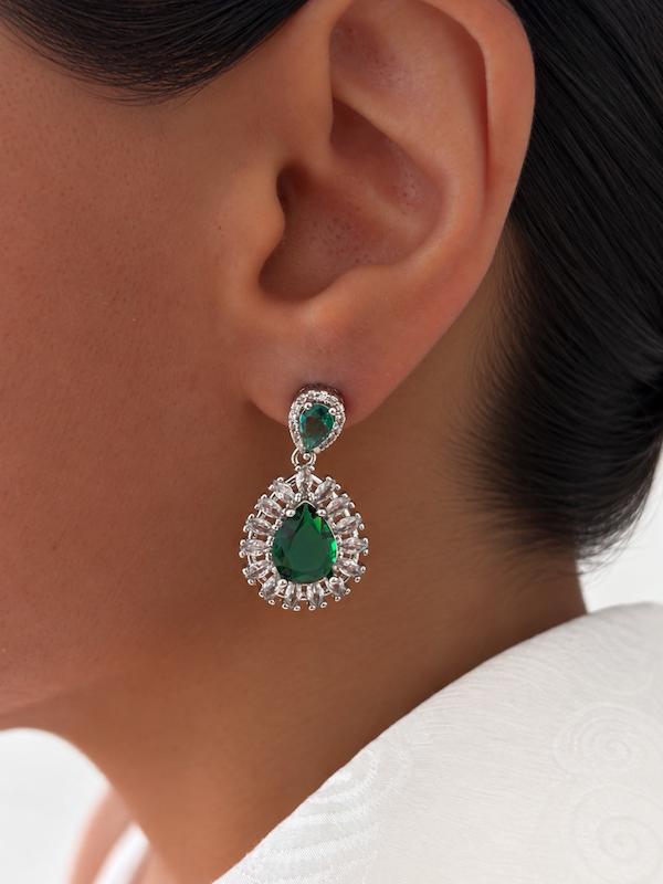 گوشواره جواهری نگین اشکی زمردی