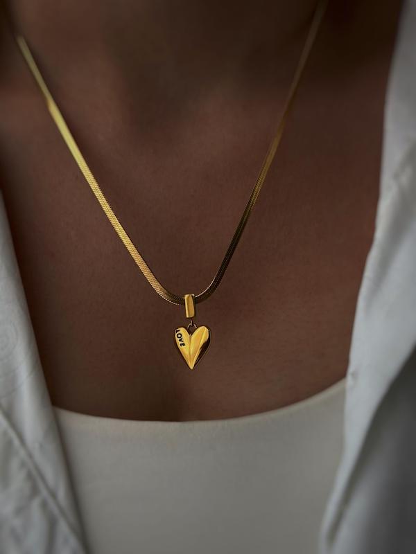 گردنبند Love