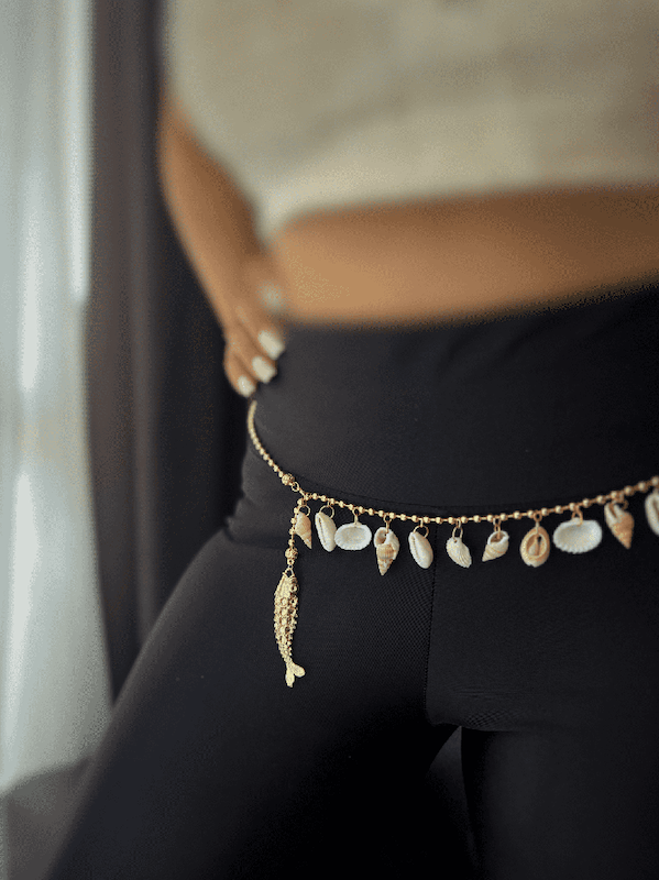 رو لباسی گردنبند و آویز کمر ماهی