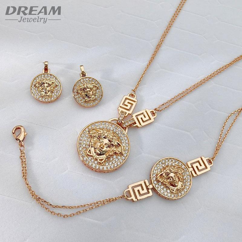 سرویس ورساچه نگین‌‌دار از برند DREAM