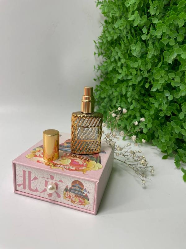 عطر طلایی 15 میل مرجان