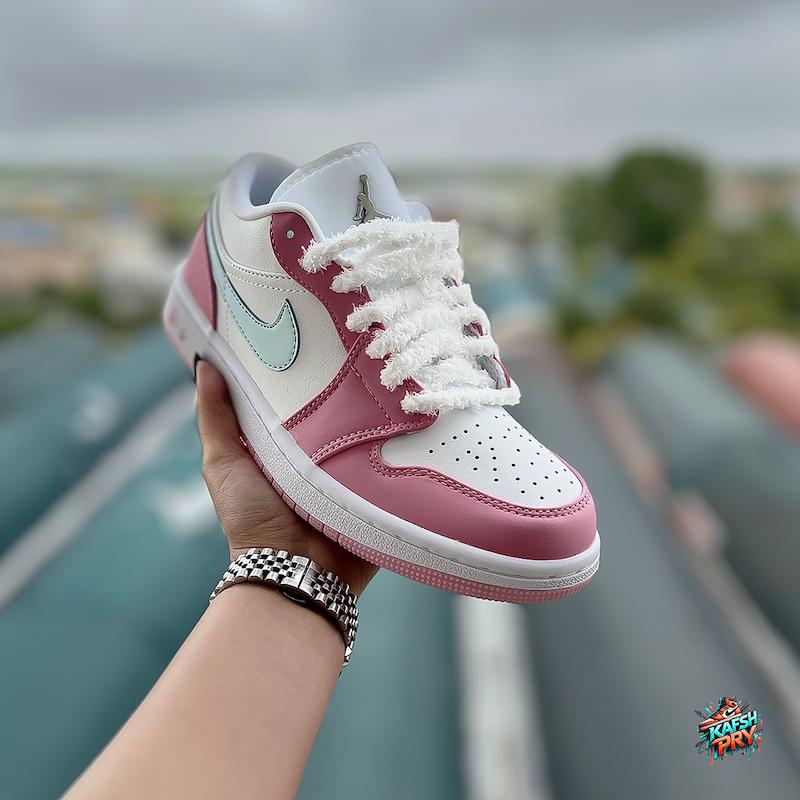 کفش نایک صورتی