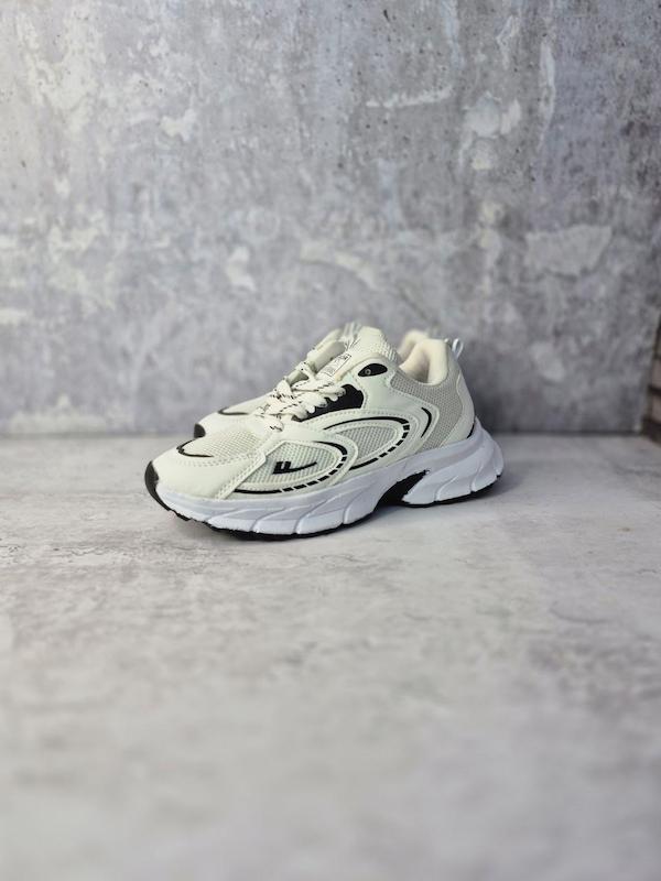 اسپورت دخترانه