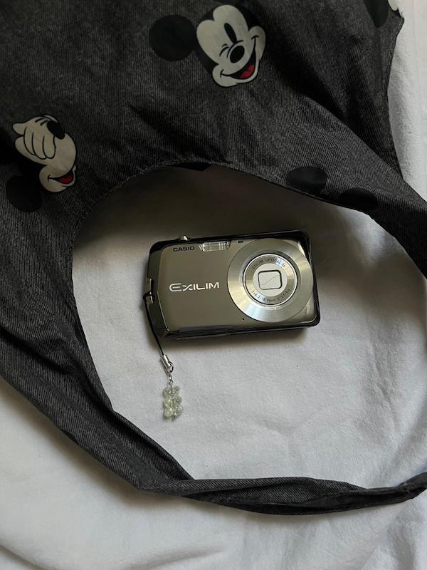 Casio Exilim EXZ2