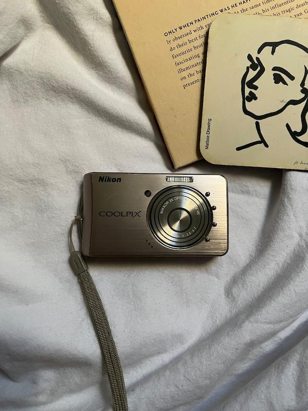 Nikon coolpix S52