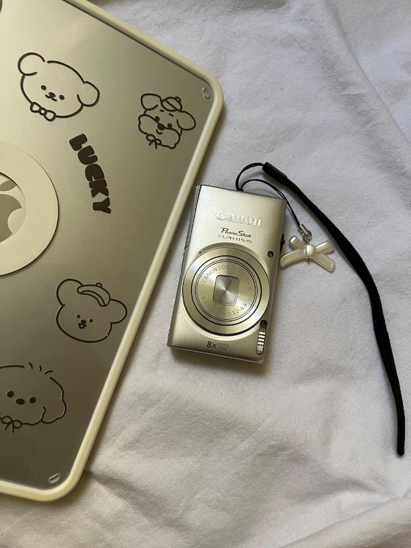 Canon powershot ELPH115 is