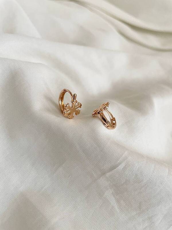 گوشواره حلقه ای طرح برف 