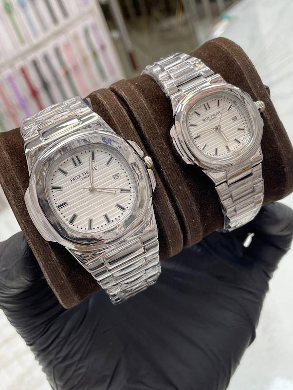 ساعت مردانه پتک فیلیپ ناتیلوس نقره‌ای صفحه مشکی