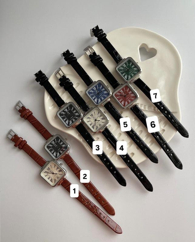 ساعت مچی زنانه بند چرمی مربعی