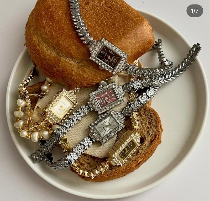 ساعت مچی زنانه نگین‌دار