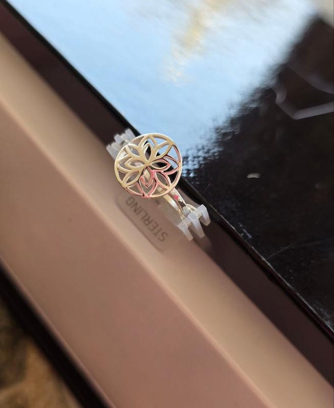 انگشتر طرح گل