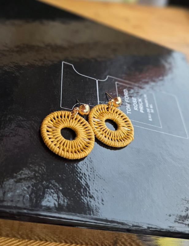 گوشواره حصیری