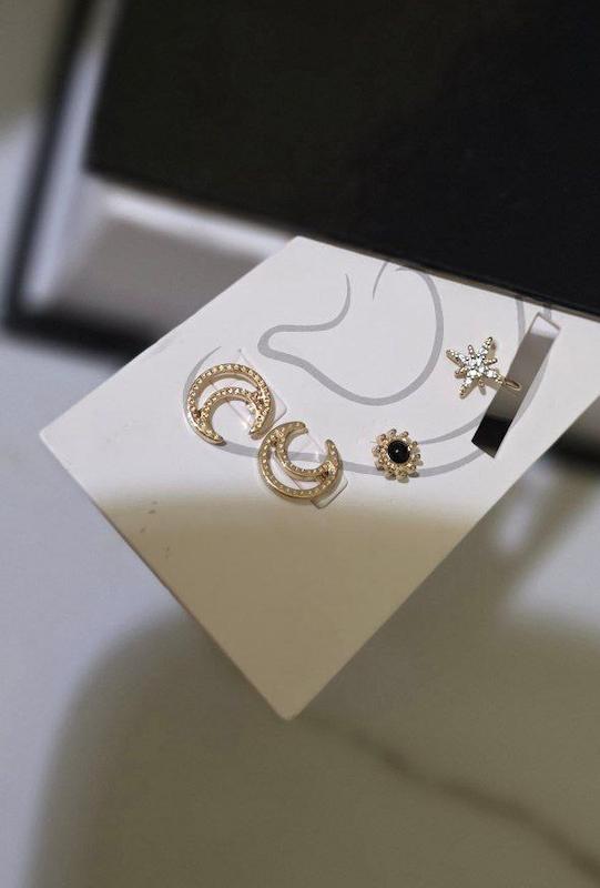 پک گوشواره ماه