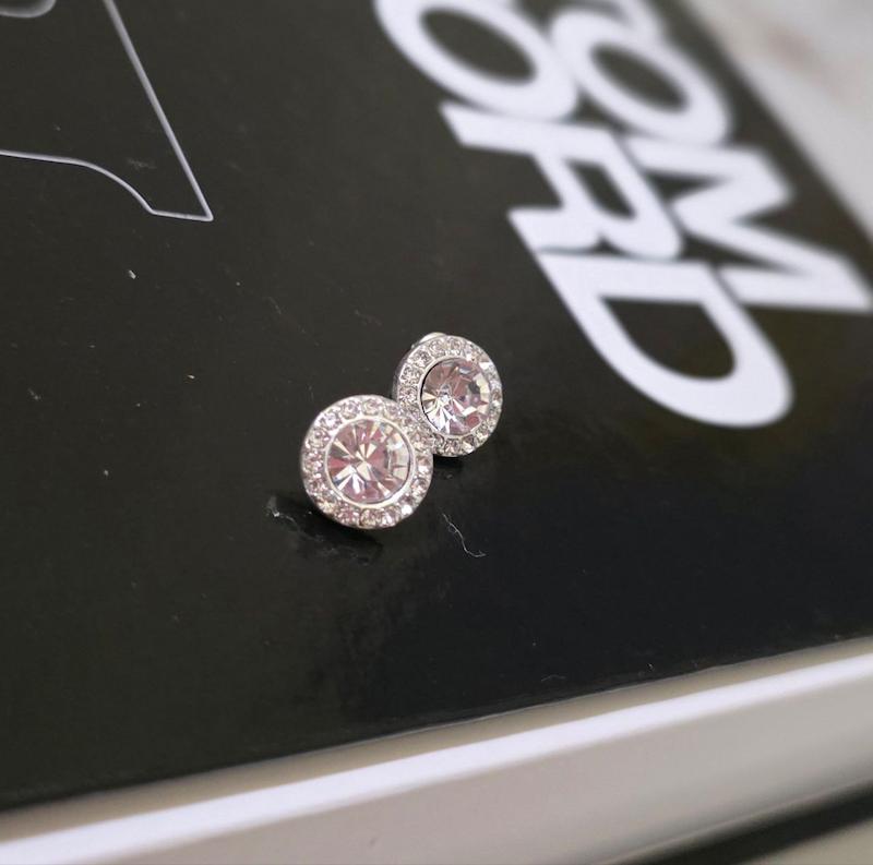 گوشواره نگینی