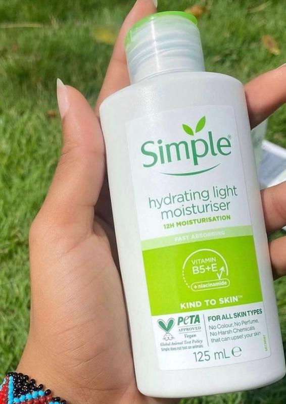 کرم آبرسان سیمپل چرب (لایت)