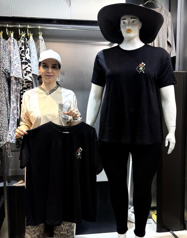تیشرت مشکی گل رز