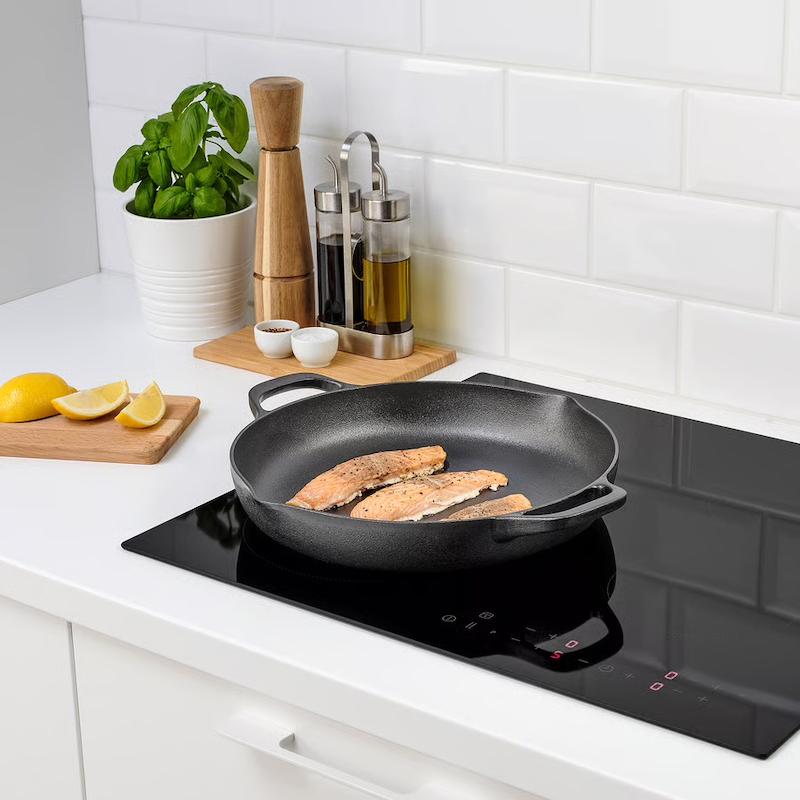 ماهیتابه چدن ایکیا مدل VARDAGEN 32CM