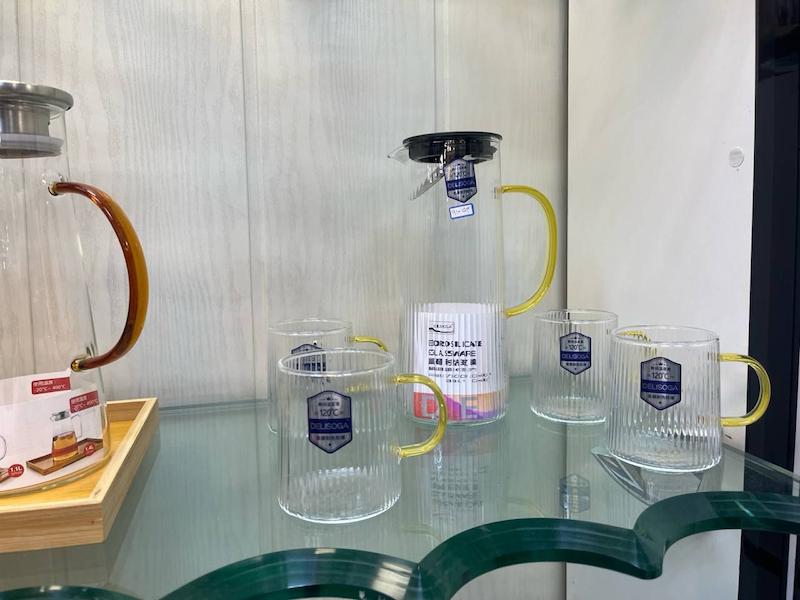 پارچ ولیوان