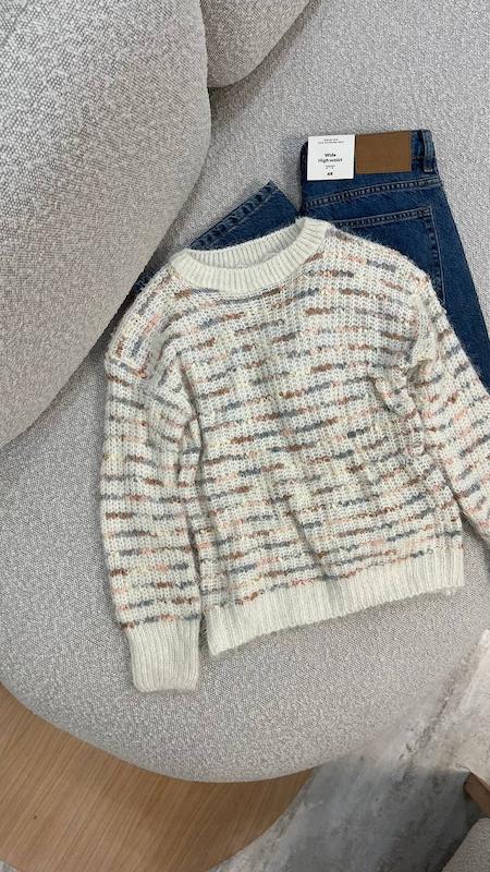 بافت کرم رنگی