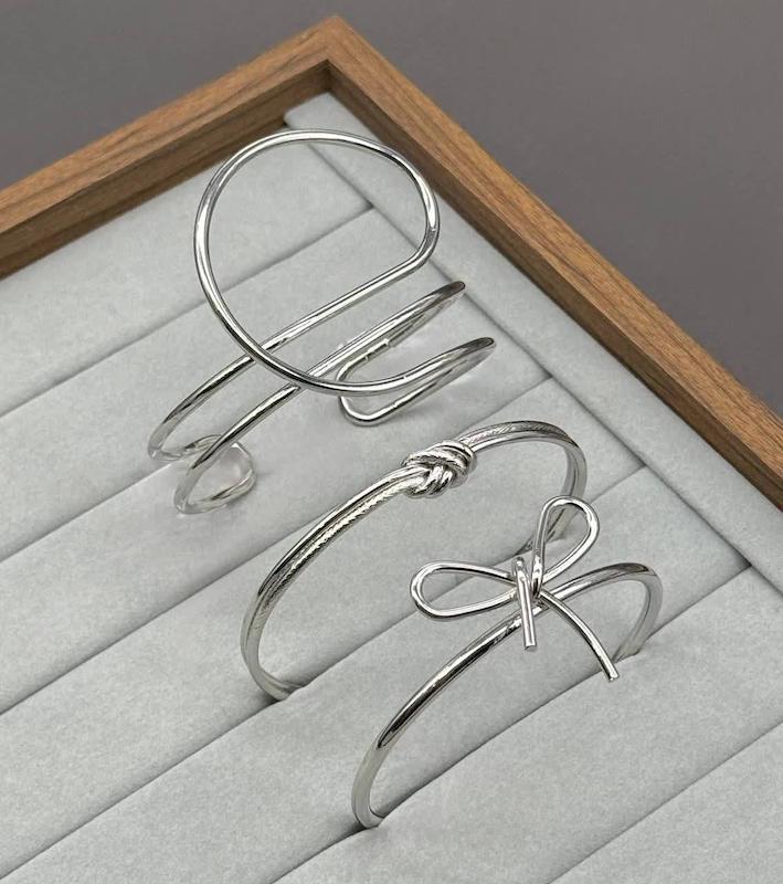 بنگل پکی طلایی و نقره ای 