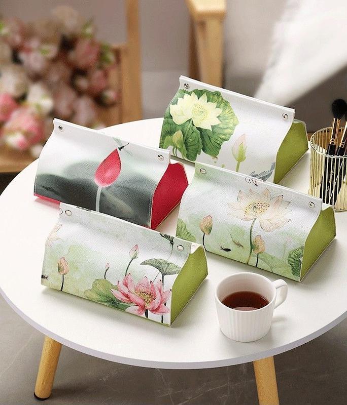 جای دستمال آبرنگی گل