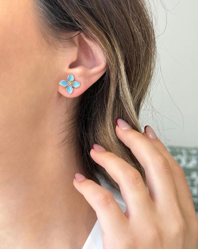 گوشواره گل آبی آسمانی