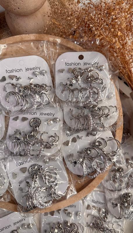 پک گوشواره ۹ جفتی نقره ای رادیوم