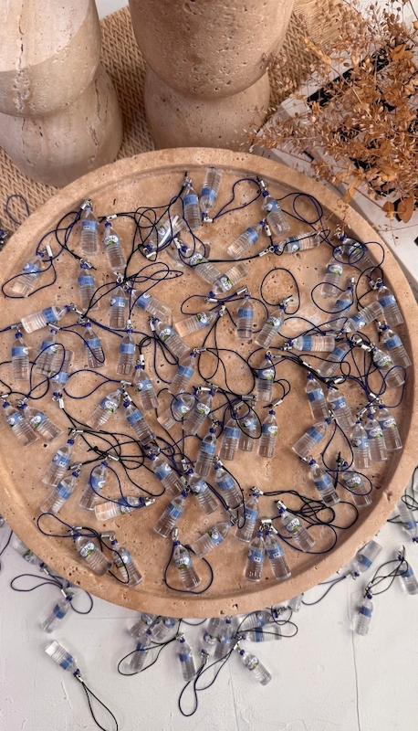 آویز موبایل آب معدنی