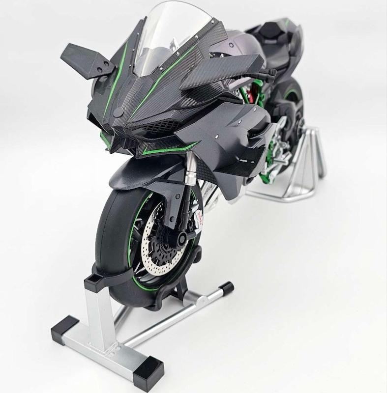 ماکت موتور دودزا کاوازاکی استارت خور مقیاس 1:6  kawasaki h2r