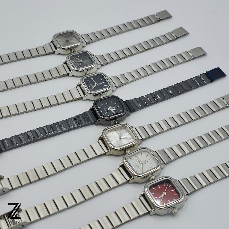 ساعت مچی فلورا کرکره ای زنانه مربع کد ۱۱۱۸