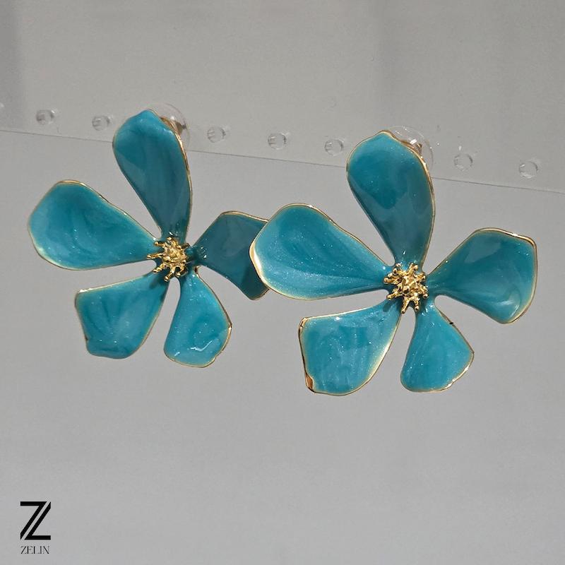 گوشواره طرح گل کد ۱۱۵۸