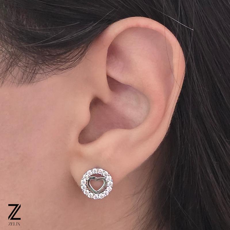 گوشواره میخی قلب نگین دار کد ۱۱۵۴