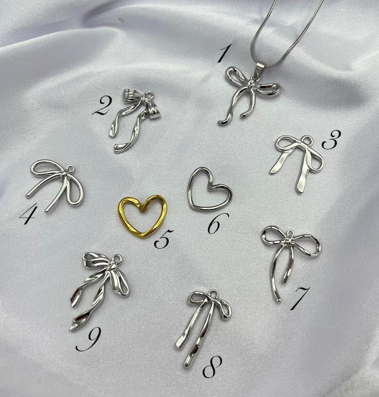 آویز پاپیون و قلب دفرمه آبکاری