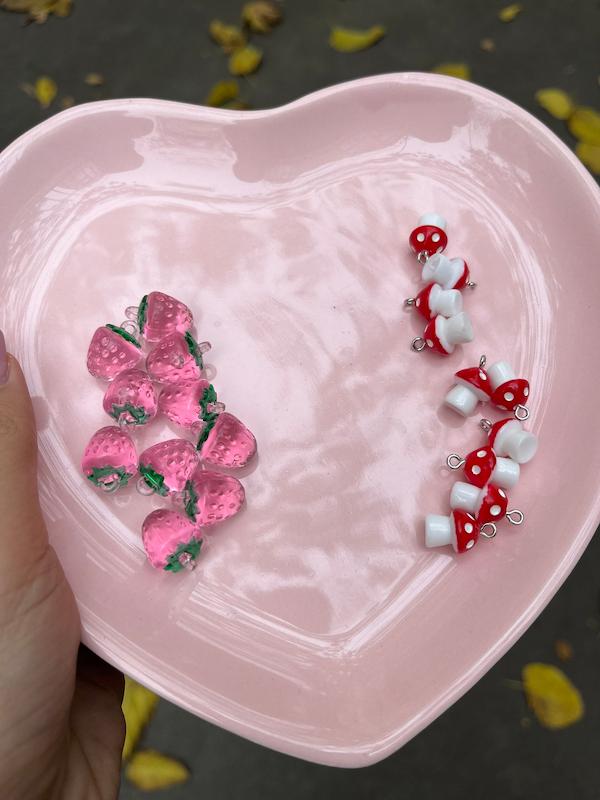 آویز توت فرنگی و قارچ 🍄 🍓 