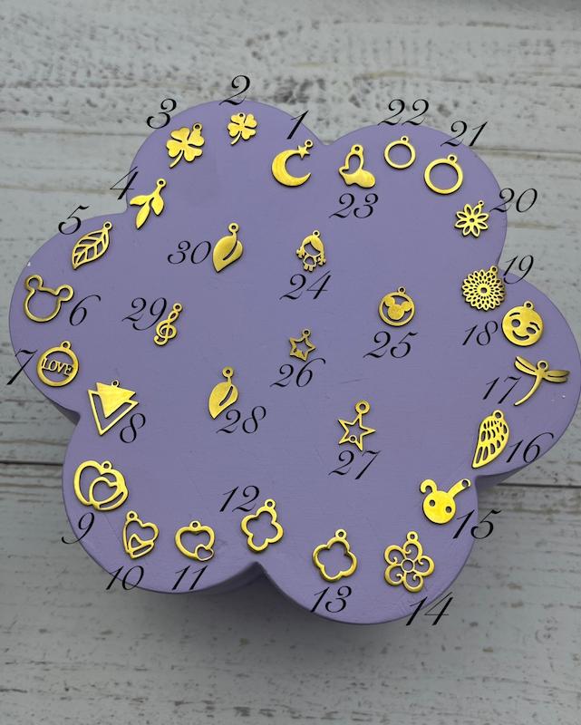 آویز ساعت استیل طلایی