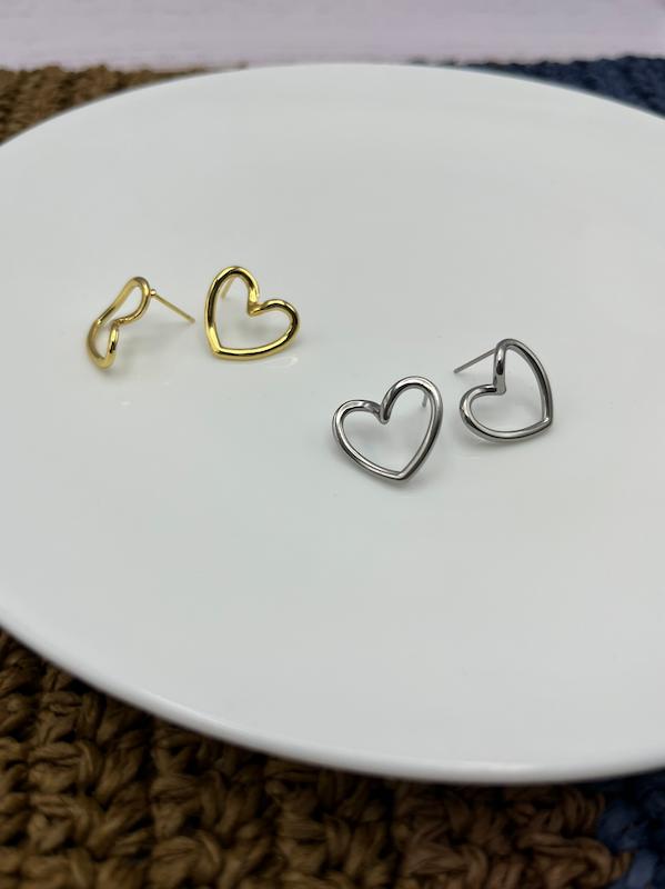 گوشواره قلب دفرمه استیل