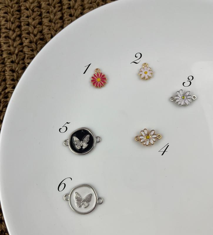 آویز و دستبندی بابونه و پروانه ست