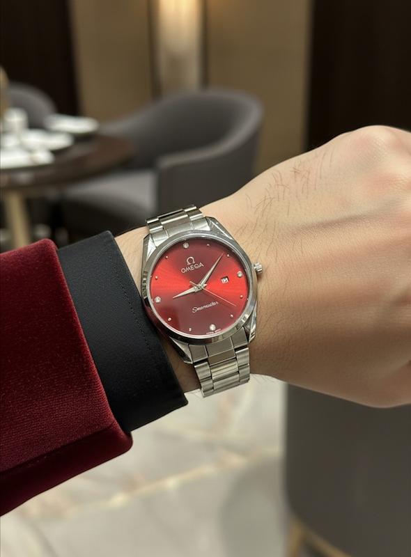 ساعت مچی مردانه امگا نقره ای قرمز OMEGA