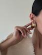 گوشواره حلقه ای صدف قهوه ای