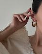 گوشواره صدفی حلقه دفرمه